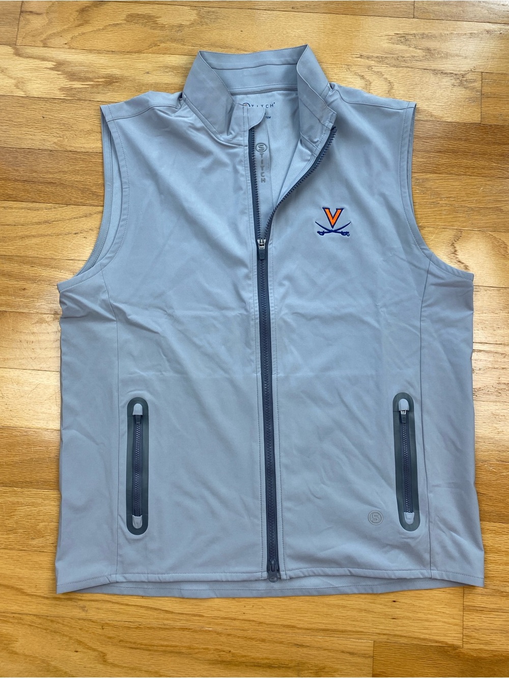 Stitch Weather System UVA Virginia Cavalier Golf Vest, Men’s  Size M, Grey